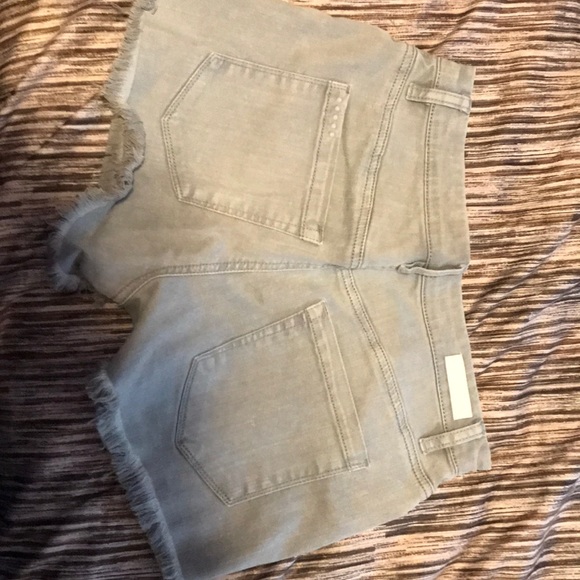 BlankNYC button up gray denim shorts Size 27 - Picture 4 of 5
